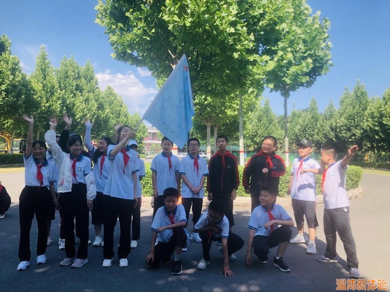 2021年6月某小學(xué)重走長征路主題活動(dòng)